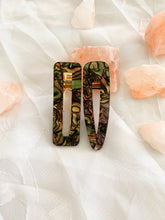 Load image into Gallery viewer, Iridescent Hair Clips 2 pcs