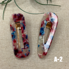 Load image into Gallery viewer, 2 Geometric Alligator Hair Barrettes Acrylic Resin Hair Clips