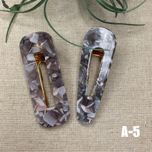 Load image into Gallery viewer, 2 Geometric Alligator Hair Barrettes Acrylic Resin Hair Clips