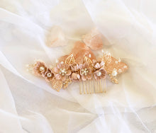 Load image into Gallery viewer, Rose Gold Wedding combs and Pins
