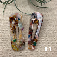 Load image into Gallery viewer, 2 Geometric Alligator Hair Barrettes Acrylic Resin Hair Clips
